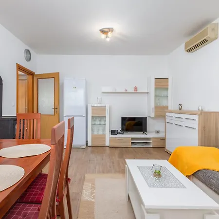 Apartment Anemona And Solea *