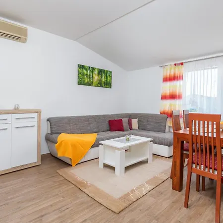 Apartment Anemona And Solea Valbandon