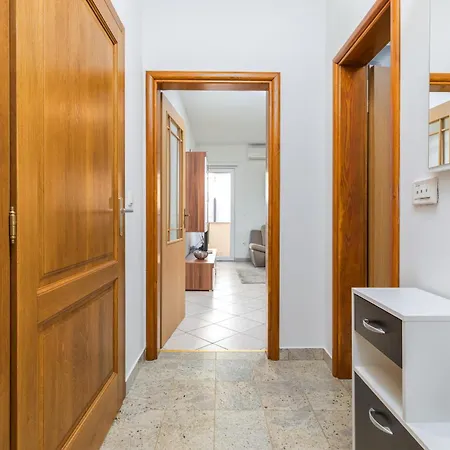 Apartment Anemona And Solea Valbandon