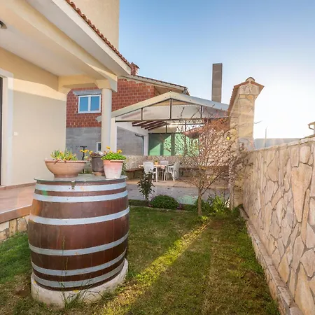 Anemona And Solea * Valbandon