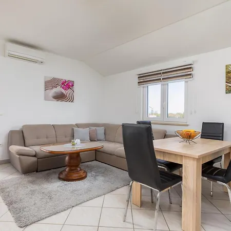 Anemona And Solea Apartment *