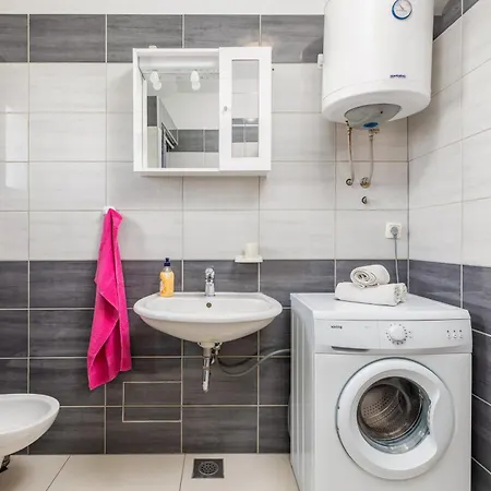 Apartment Anemona And Solea Valbandon