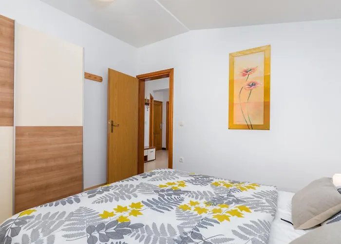 Daire Anemona And Solea Valbandon