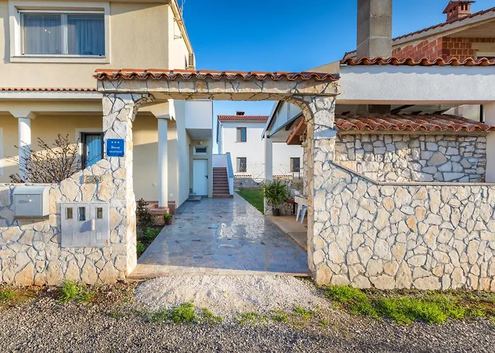 Daire Anemona And Solea Valbandon