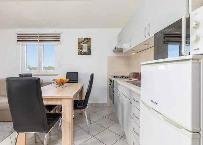 Daire Anemona And Solea Valbandon