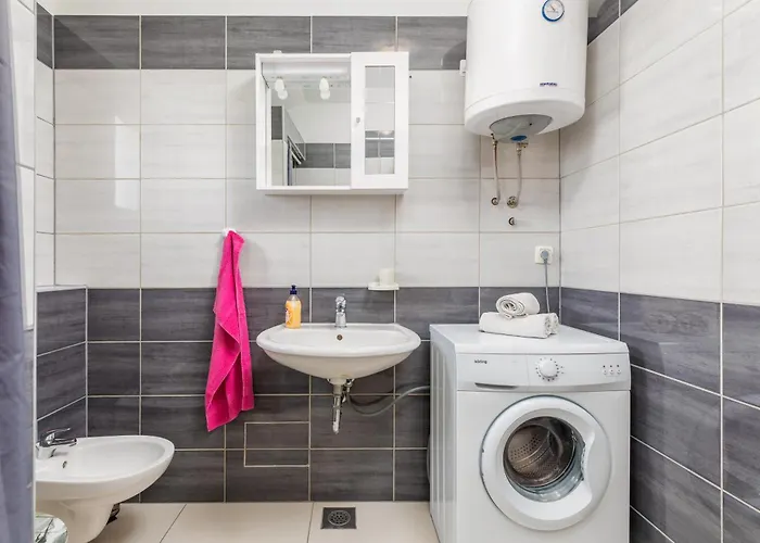 Daire Anemona And Solea Valbandon