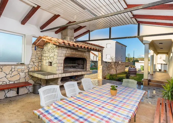 Daire Anemona And Solea Valbandon